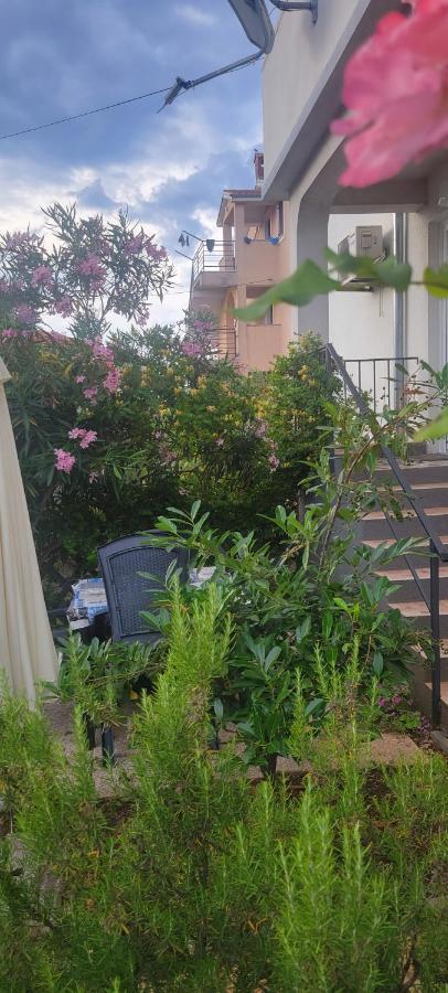Apartmani Sonia Nijvice Zewnętrze zdjęcie